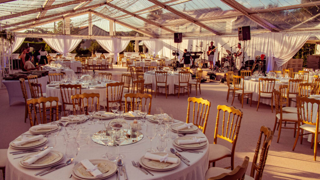 najam satora i pratece opreme